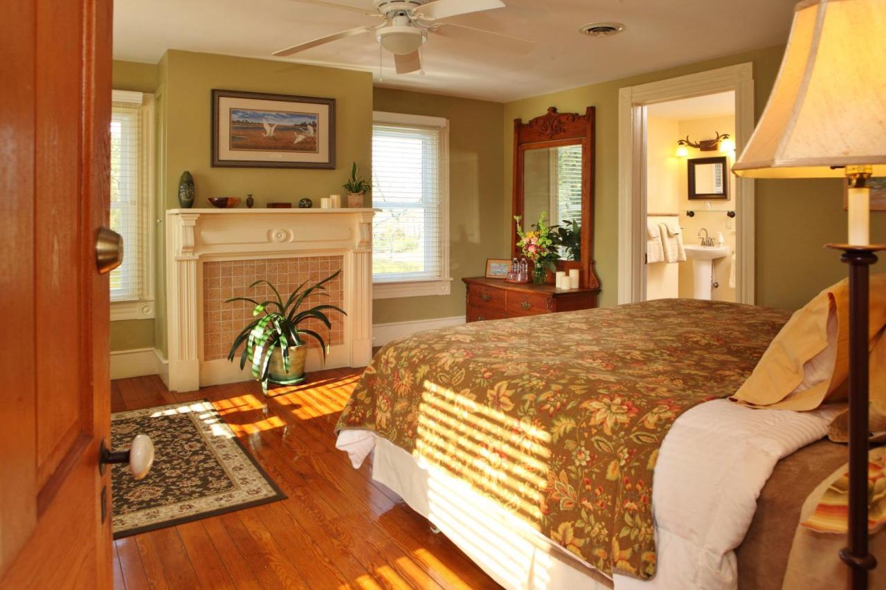 The Inn At Tabbs Creek Port Haywood 外观 照片